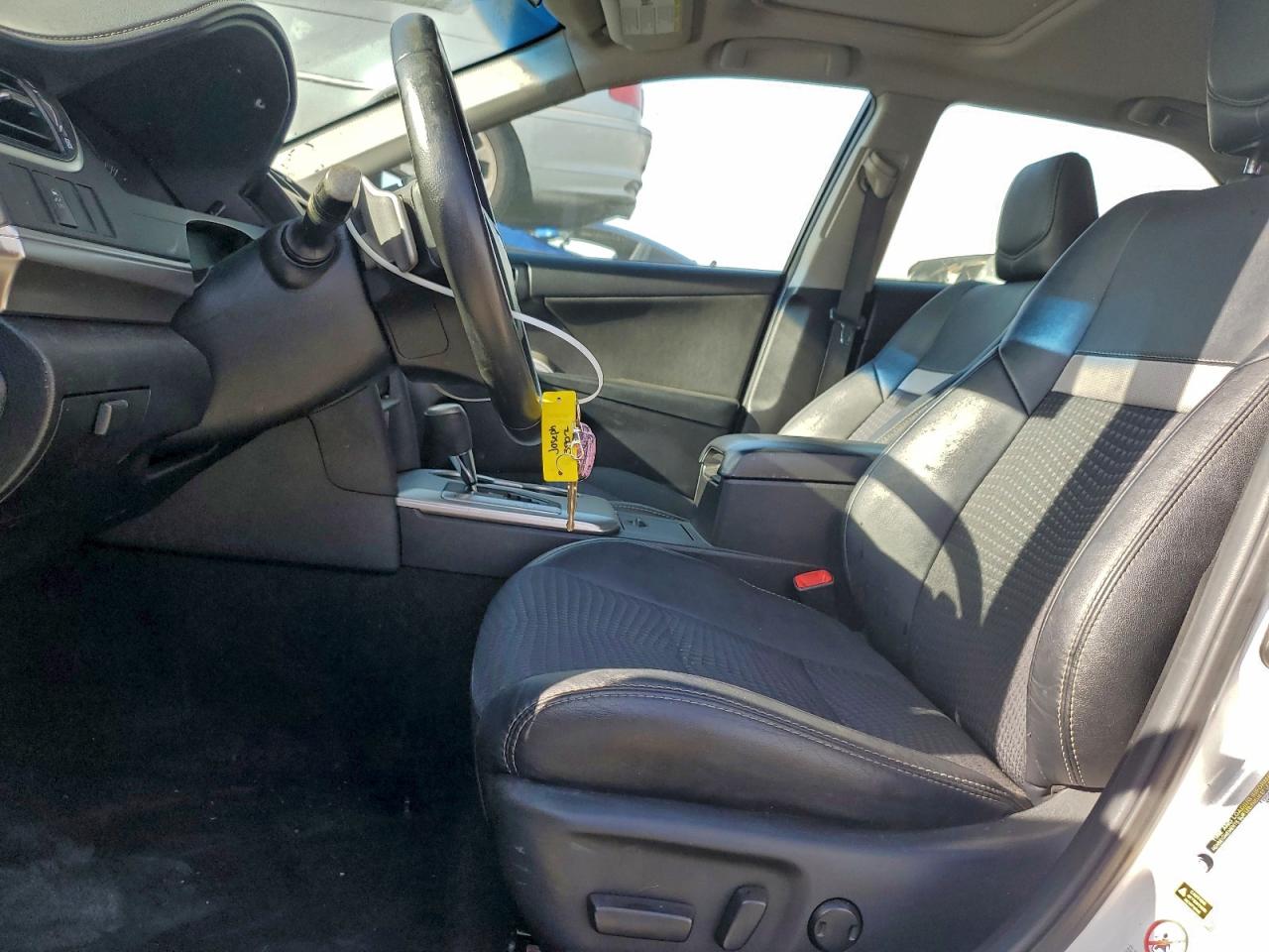2013 TOYOTA CAMRY L photo 7