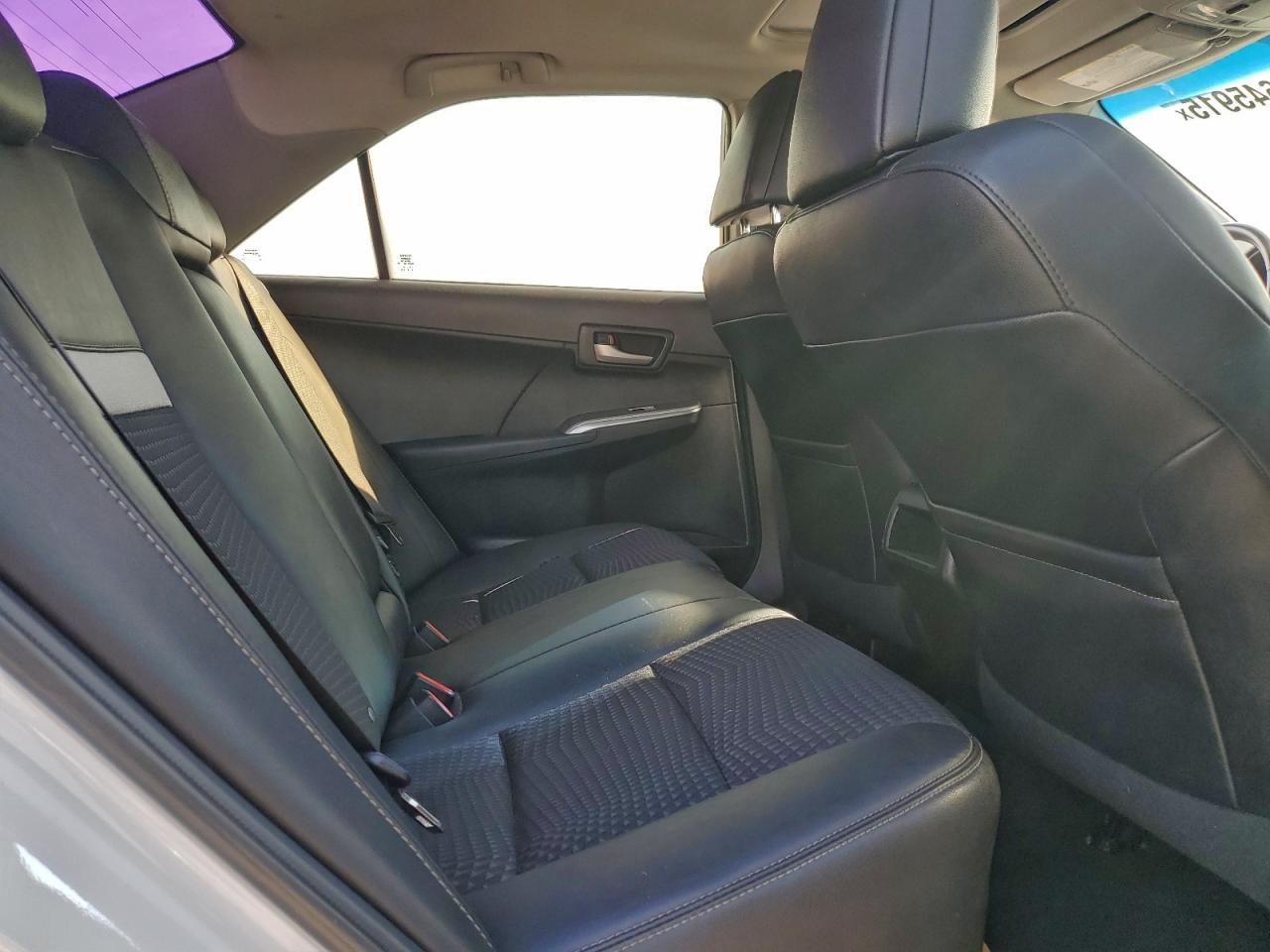 2013 TOYOTA CAMRY L photo 10