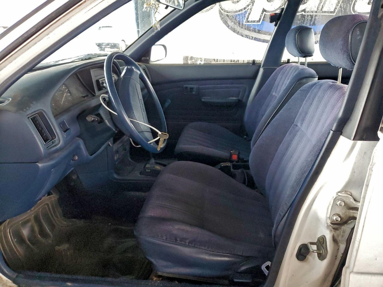 1991 TOYOTA COROLLA DLX photo 7