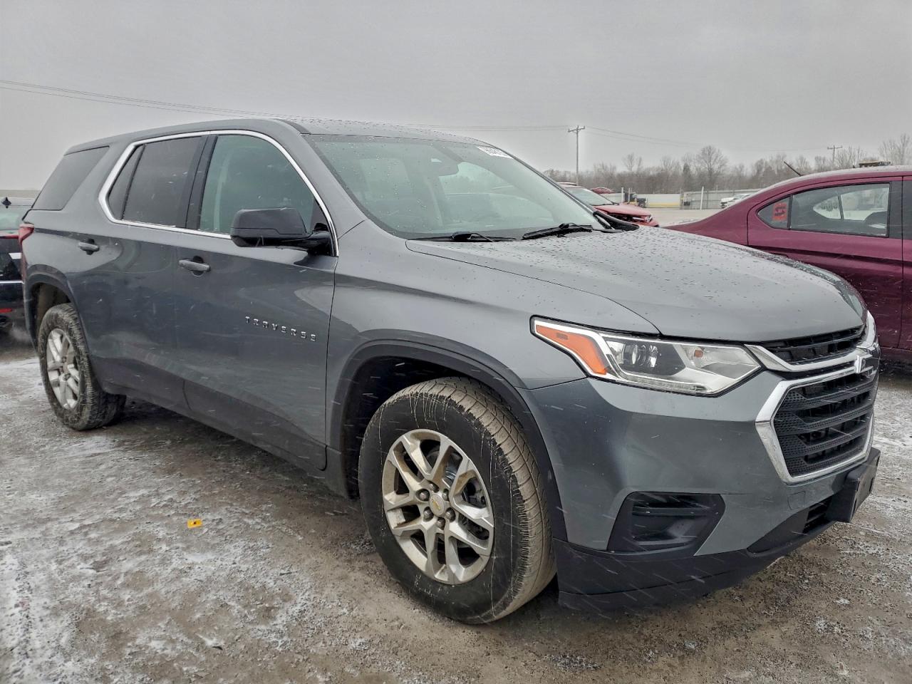 2020 CHEVROLET TRAVERSE LS photo 4
