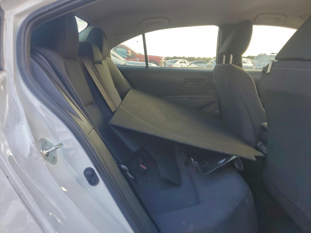 2023 TOYOTA COROLLA LE photo 10