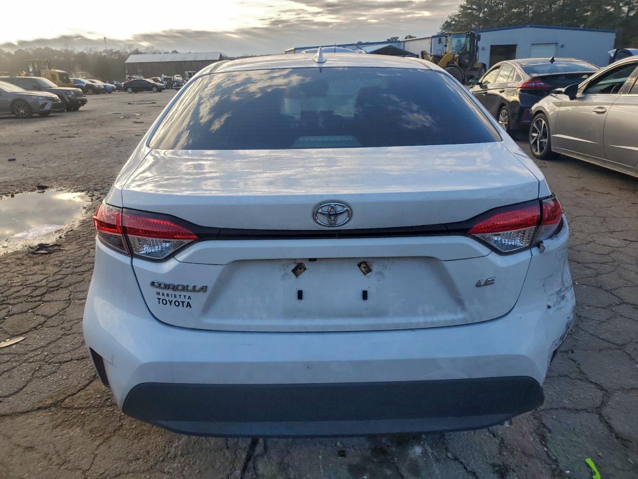 2023 TOYOTA COROLLA LE photo 6