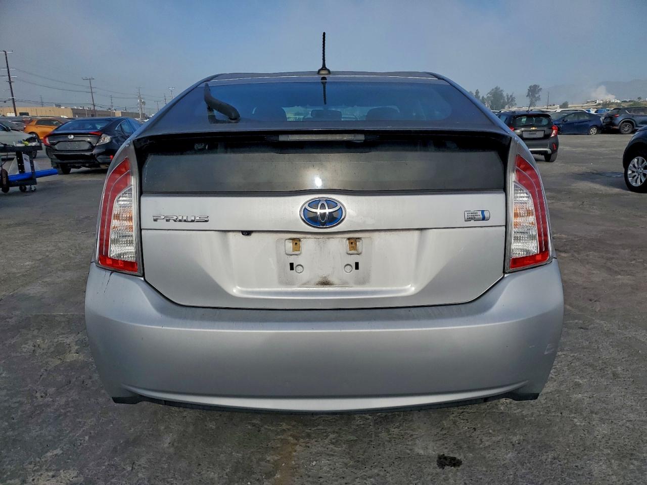 2012 TOYOTA PRIUS photo 6