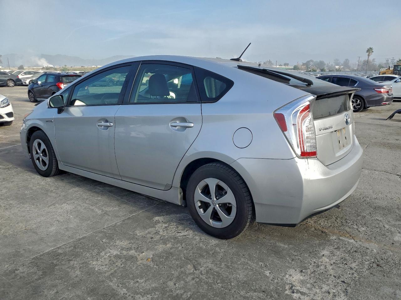 2012 TOYOTA PRIUS photo 2