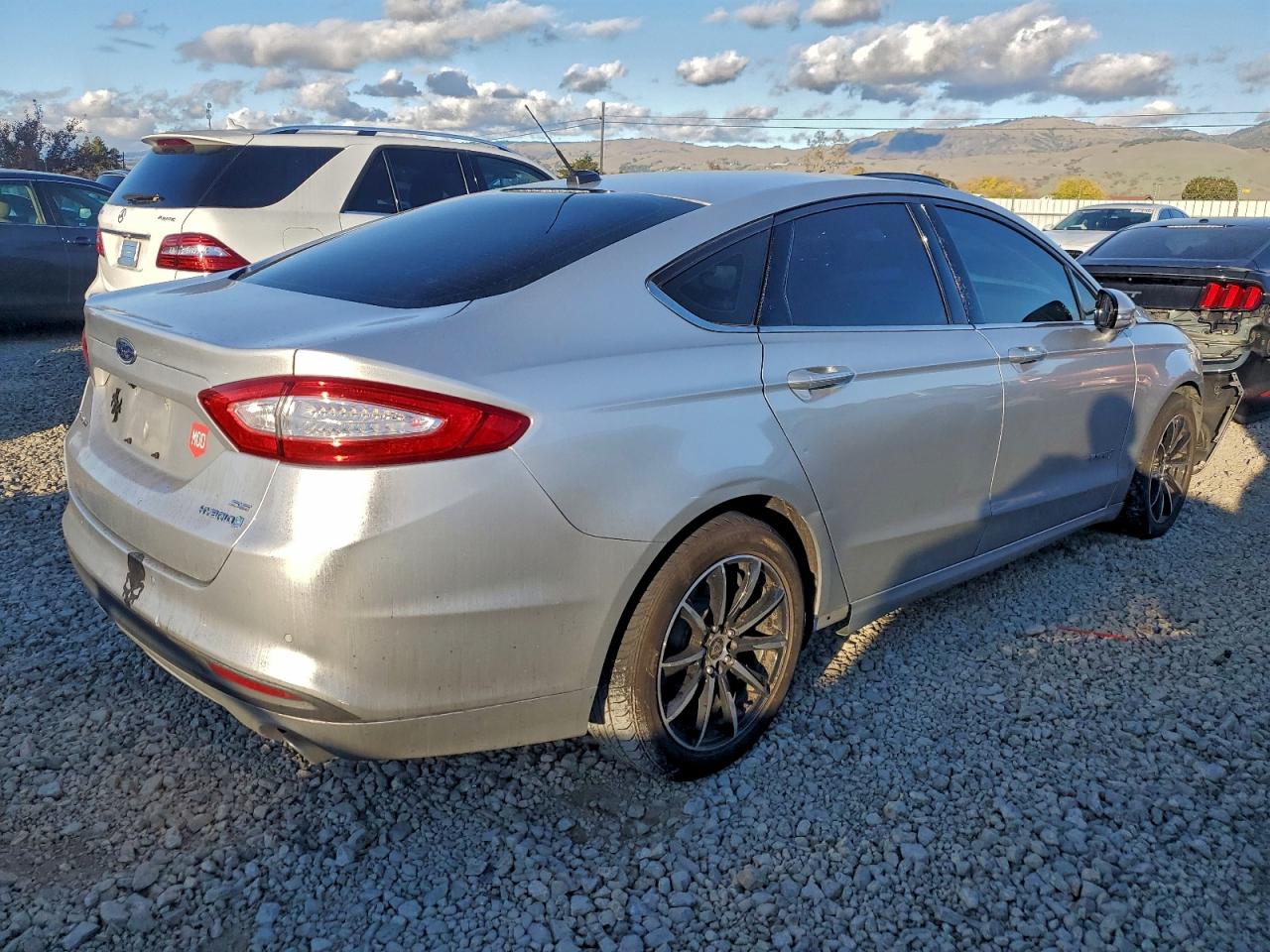 2015 FORD FUSION SE HYBRID photo 5