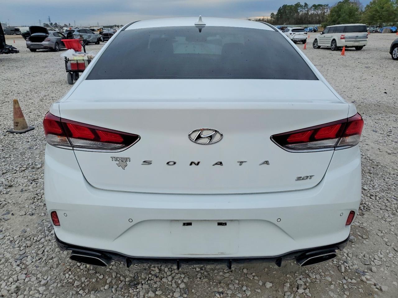 2018 HYUNDAI SONATA SPORT photo 11
