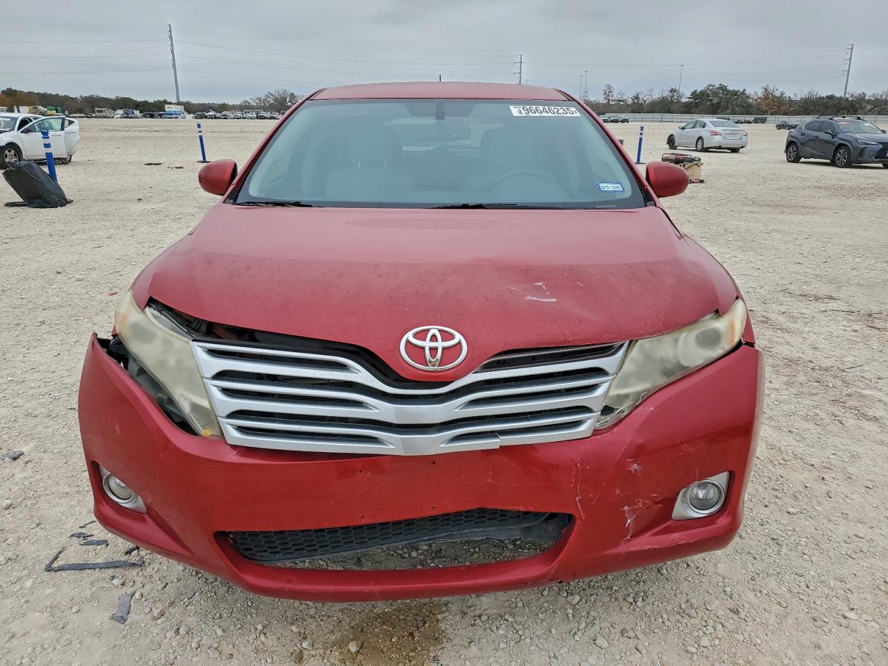 2012 TOYOTA VENZA LE photo 9