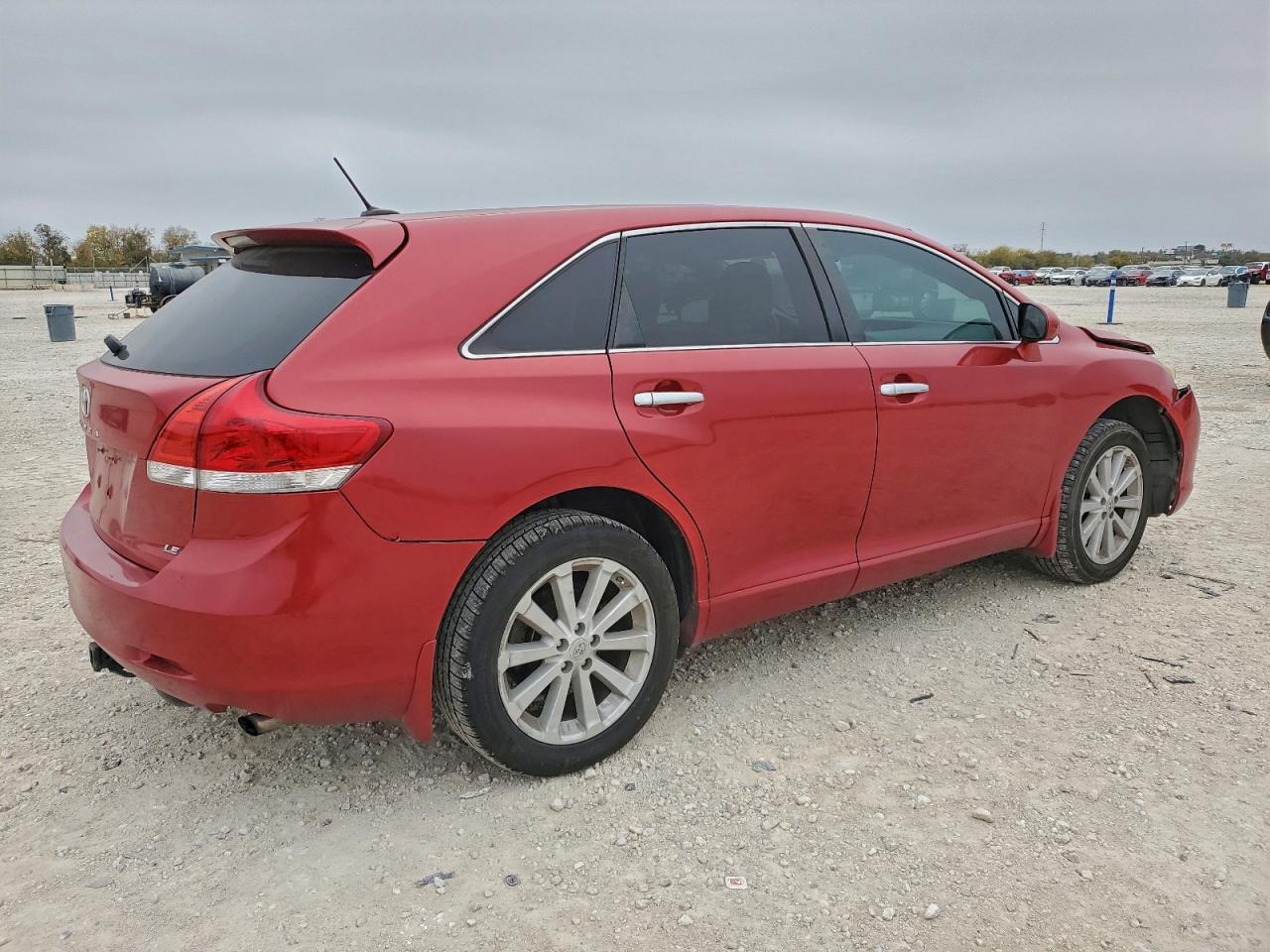 2012 TOYOTA VENZA LE photo 5