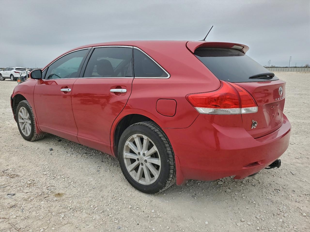 2012 TOYOTA VENZA LE photo 3