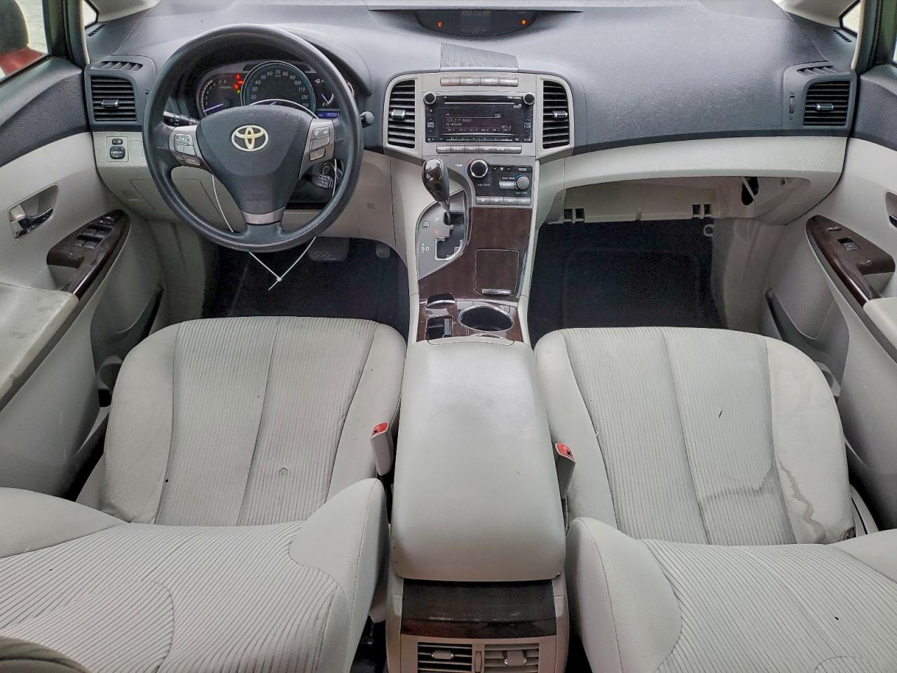 2012 TOYOTA VENZA LE photo 15