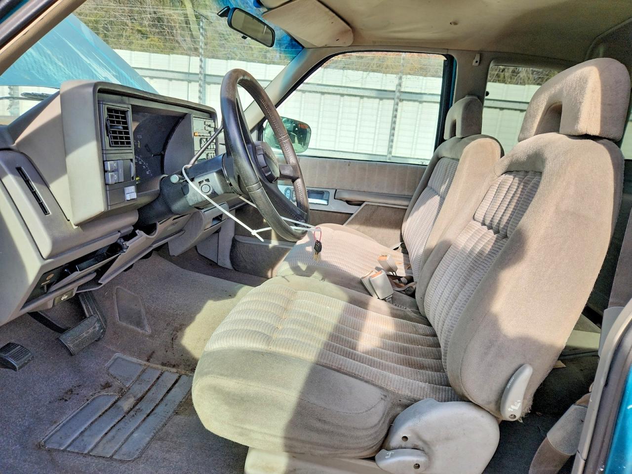 1994 CHEVROLET GMT-400 C1500 photo 7