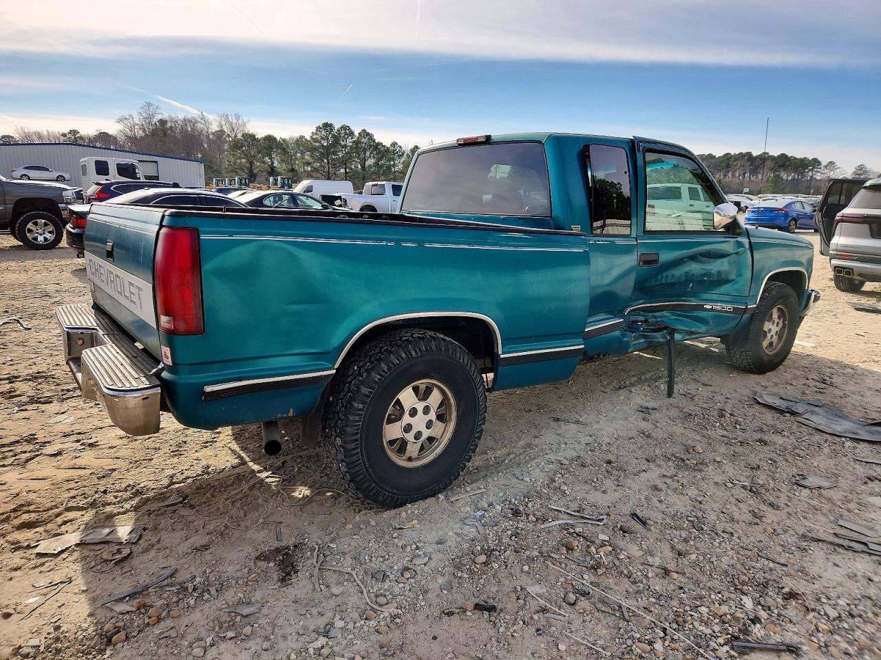 1994 CHEVROLET GMT-400 C1500 photo 3