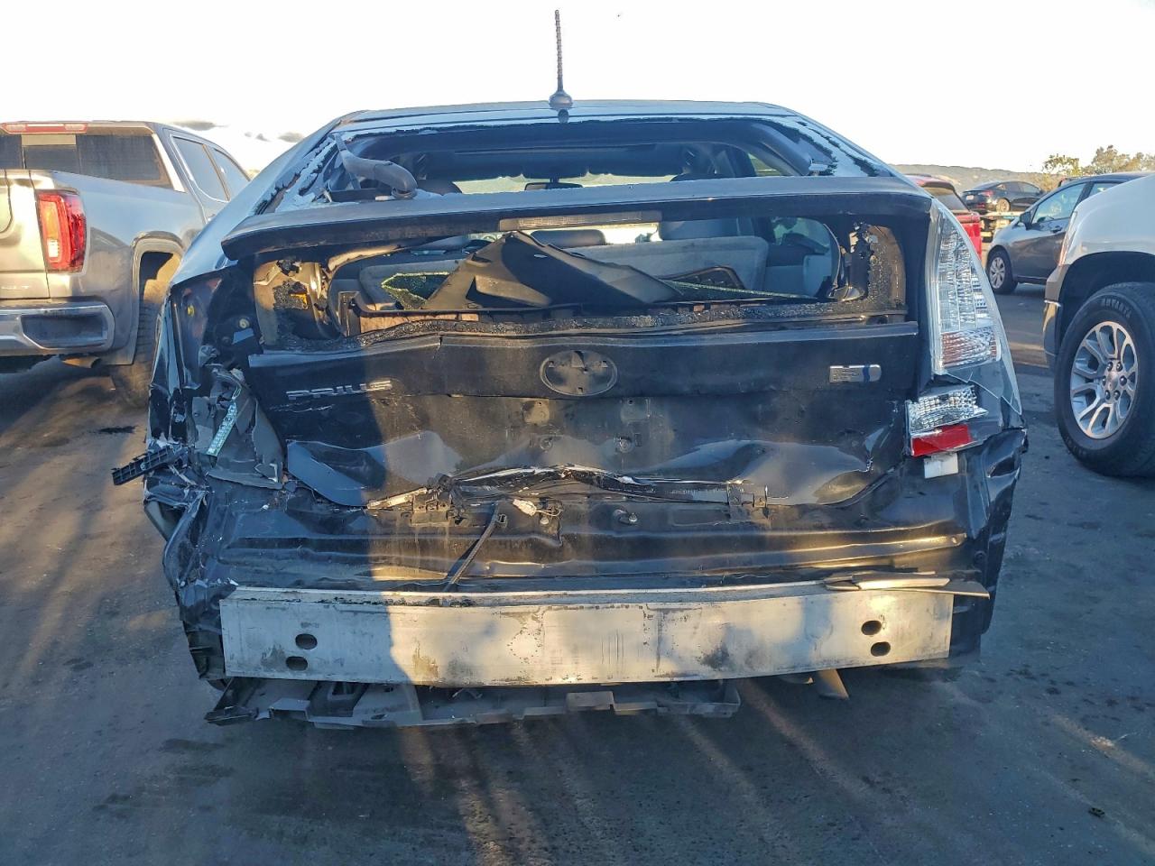 2011 TOYOTA PRIUS photo 6