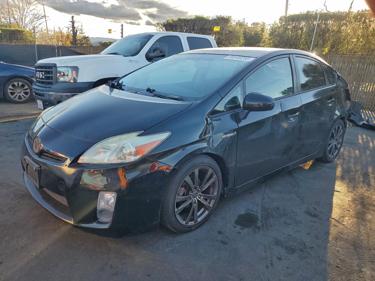 2011 TOYOTA PRIUS