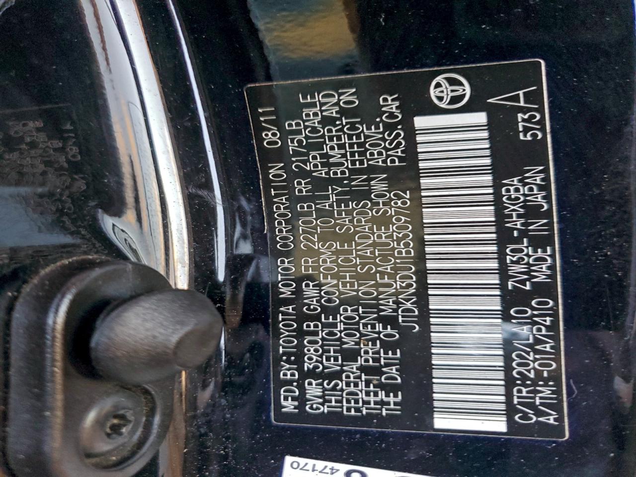 2011 TOYOTA PRIUS photo 12