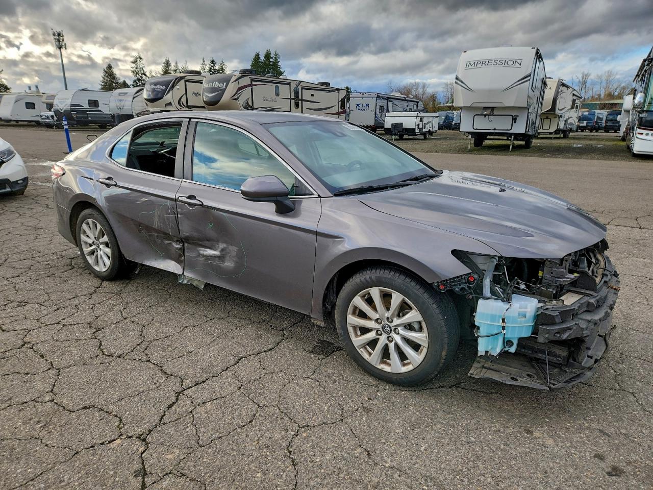 2019 TOYOTA CAMRY L photo 4