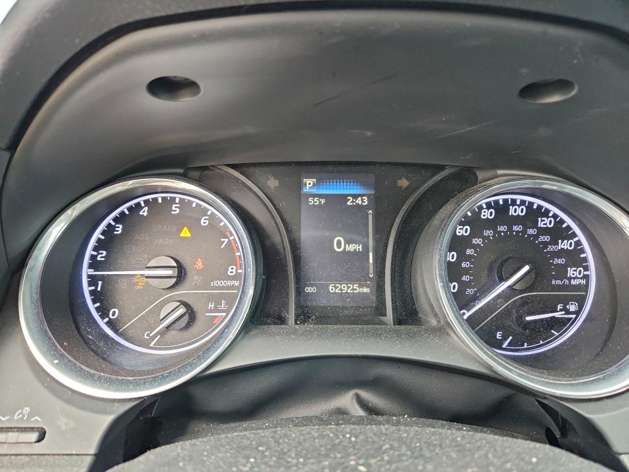 2019 TOYOTA CAMRY L photo 9