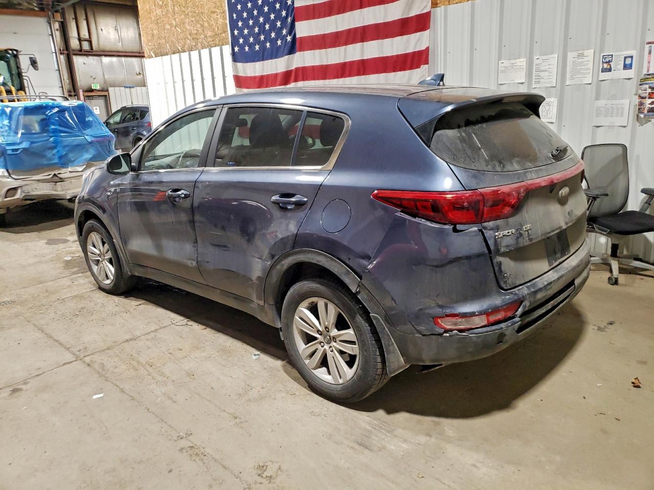 2018 KIA SPORTAGE LX photo 2