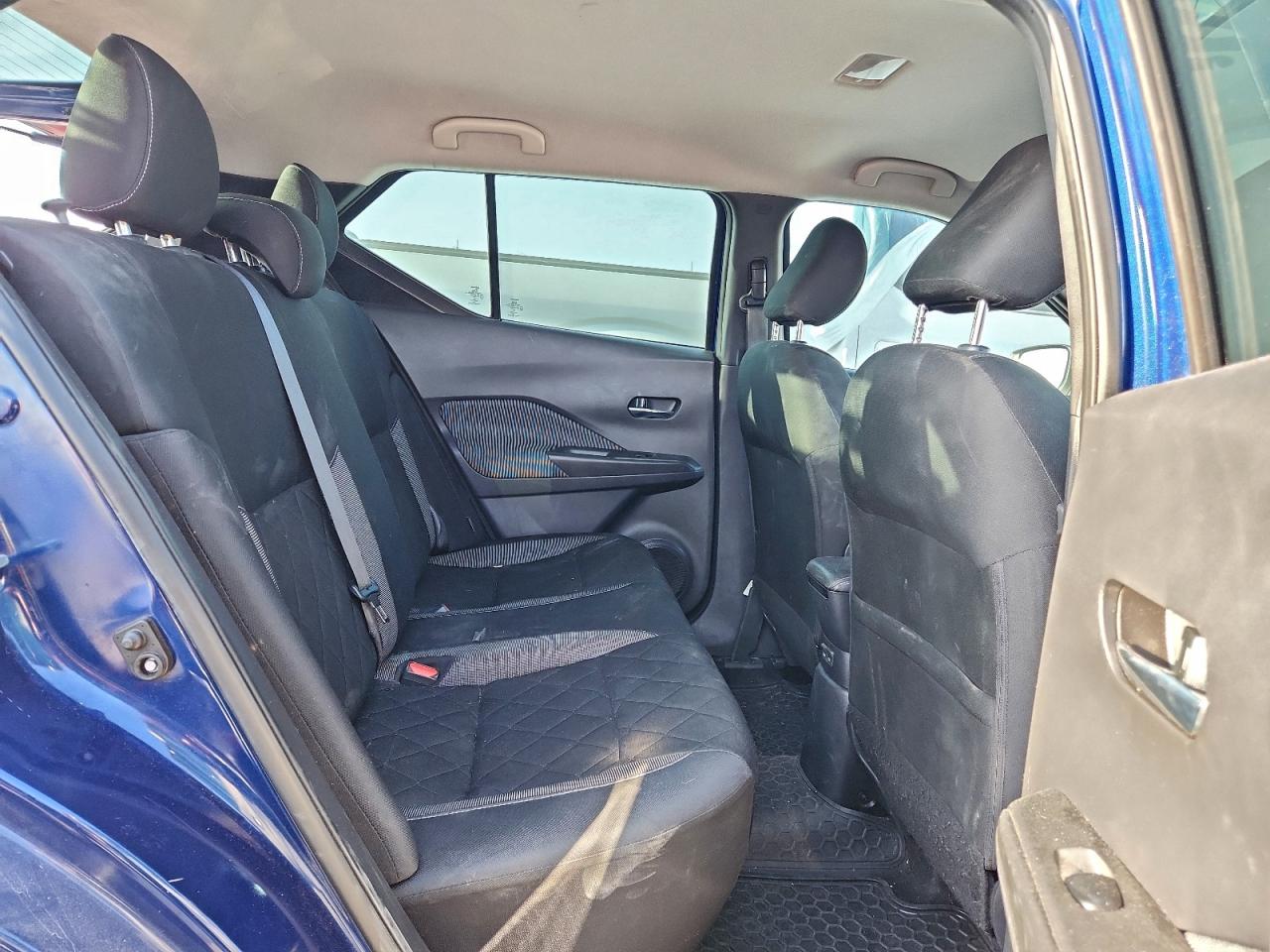 2020 NISSAN KICKS SV photo 11