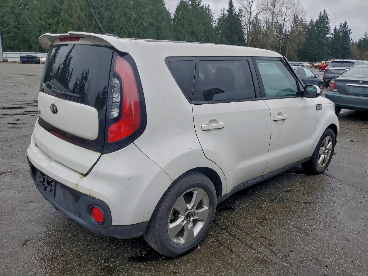2017 KIA SOUL photo 3