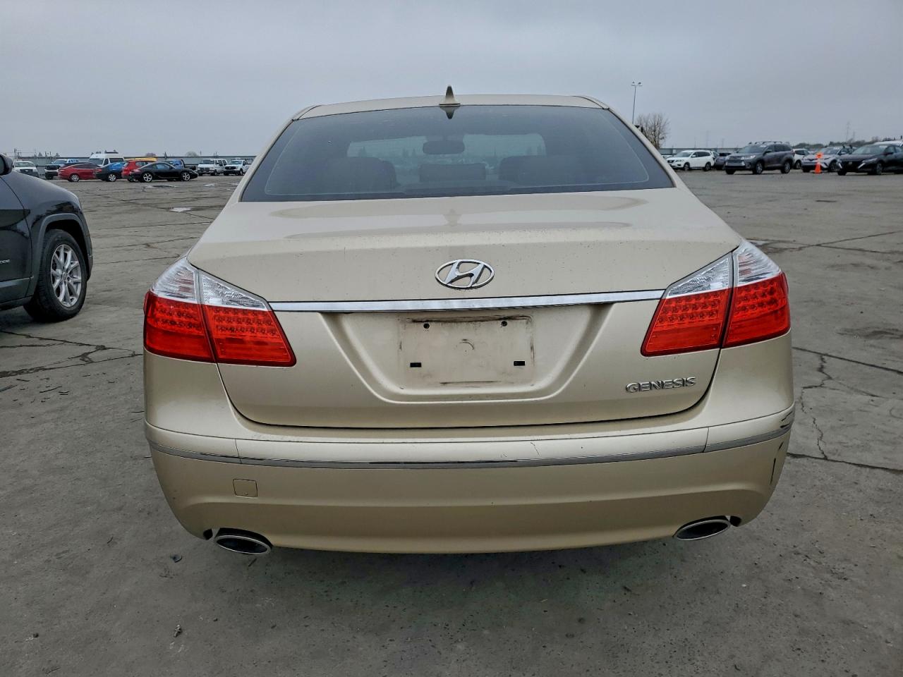 2011 HYUNDAI GENESIS 3.8L photo 6