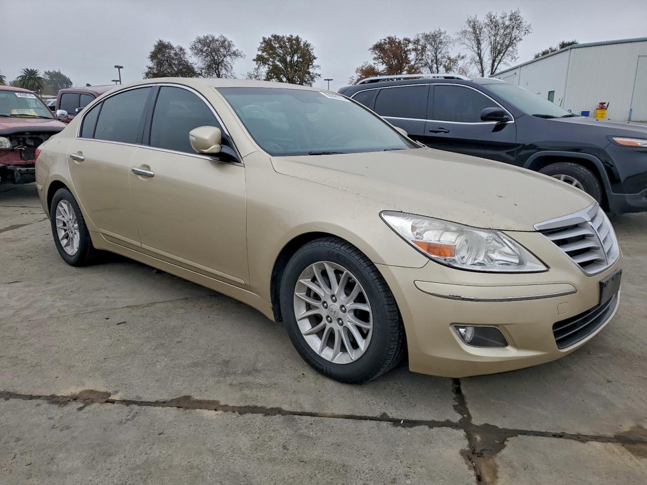 2011 HYUNDAI GENESIS 3.8L photo 4