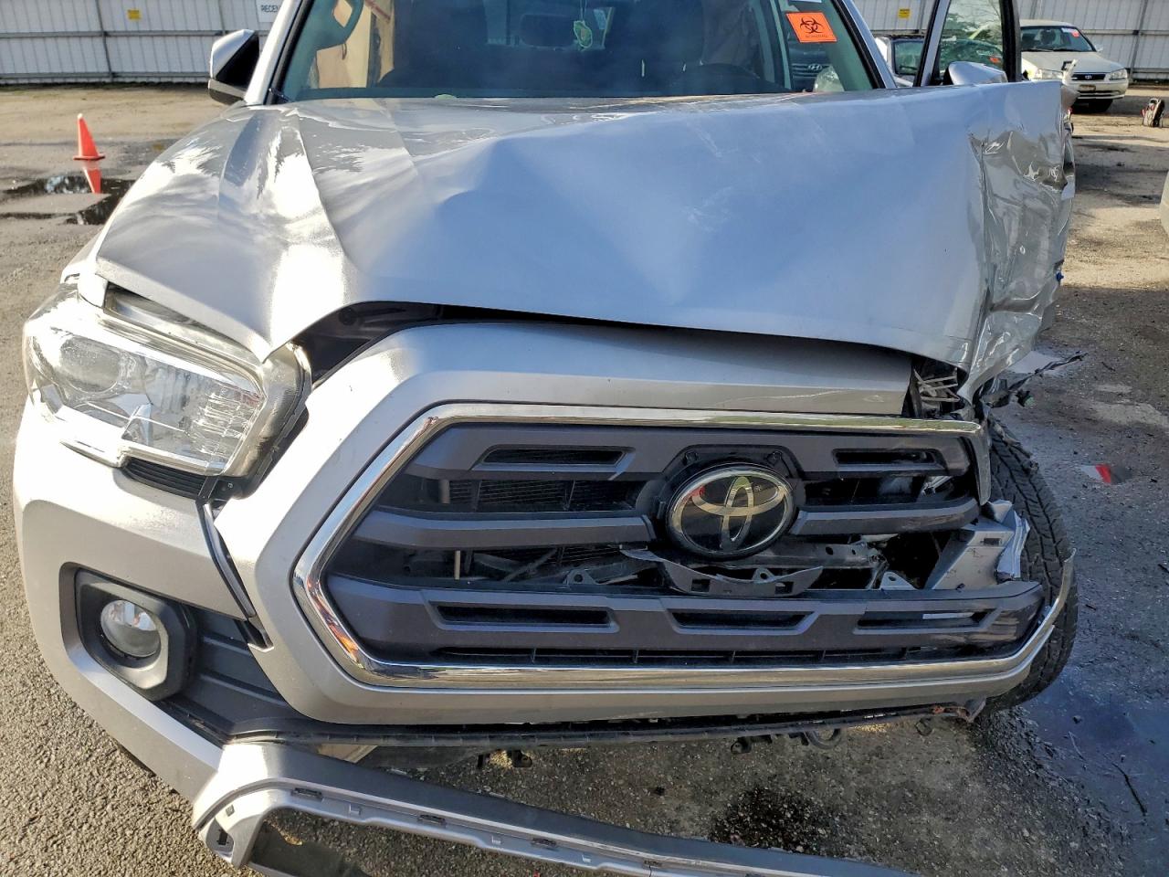 2019 TOYOTA TACOMA DOUBLE CAB photo 11