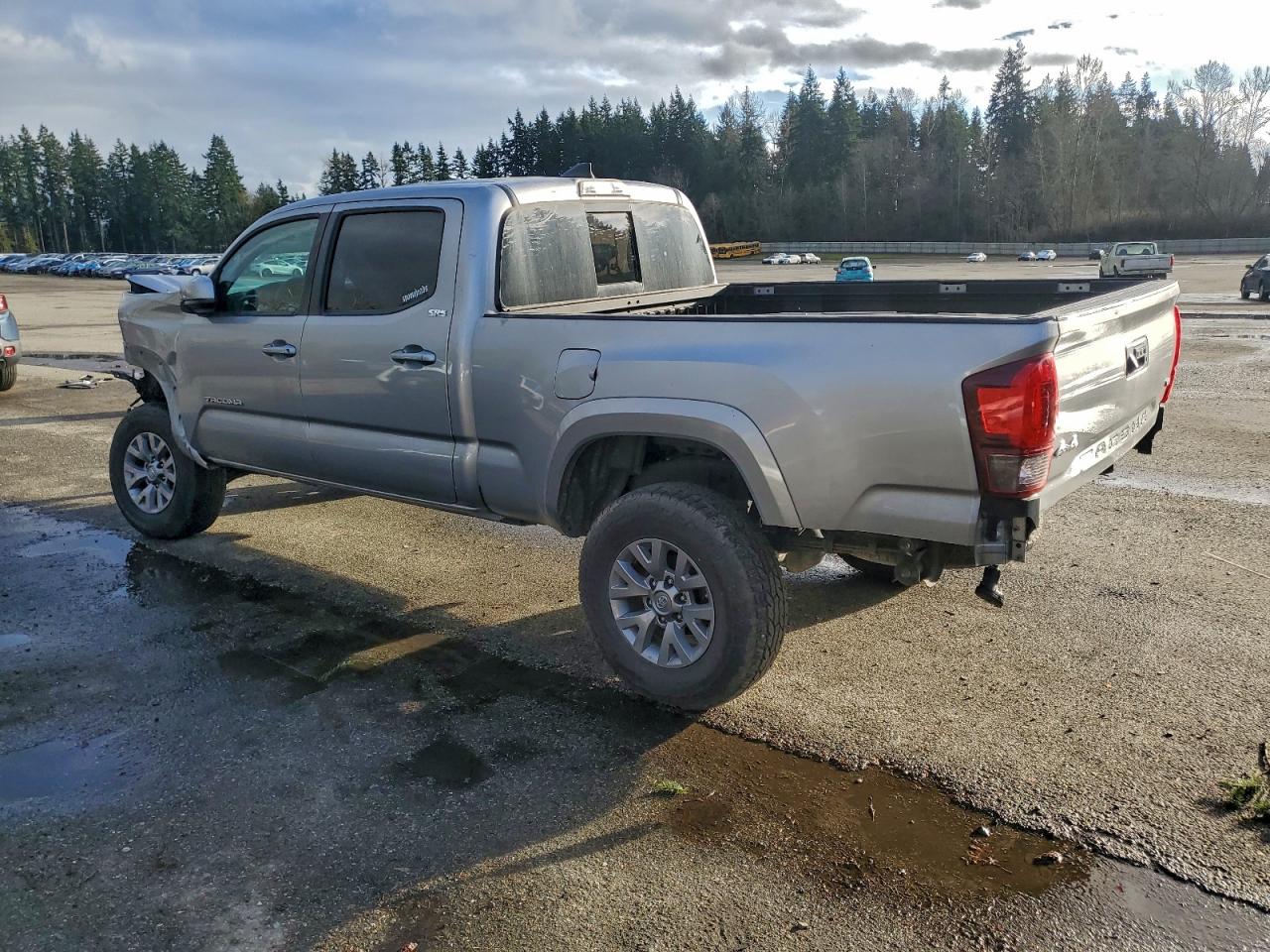 2019 TOYOTA TACOMA DOUBLE CAB photo 2