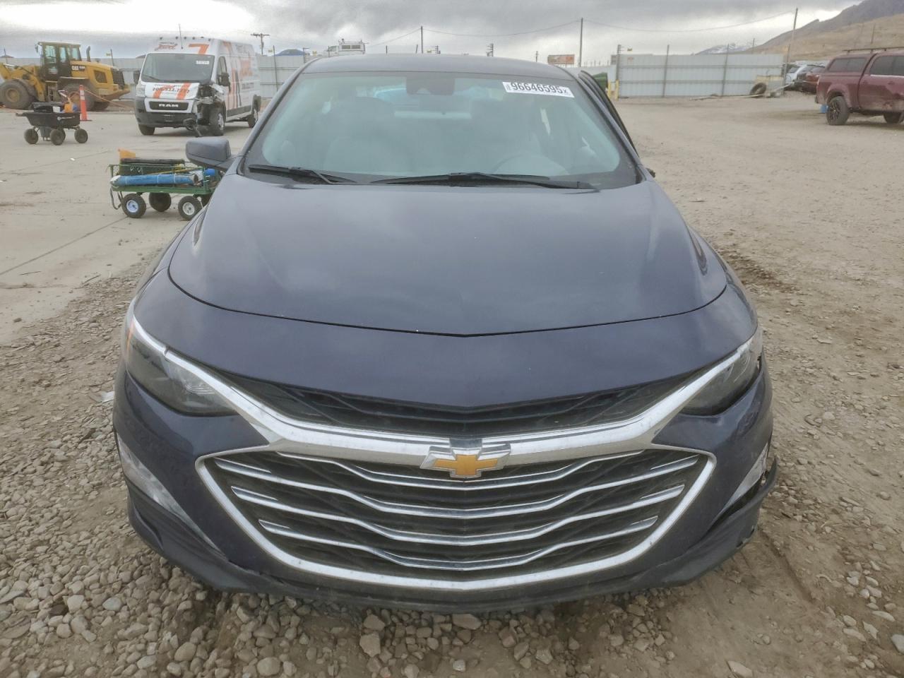 2025 CHEVROLET MALIBU LT photo 5