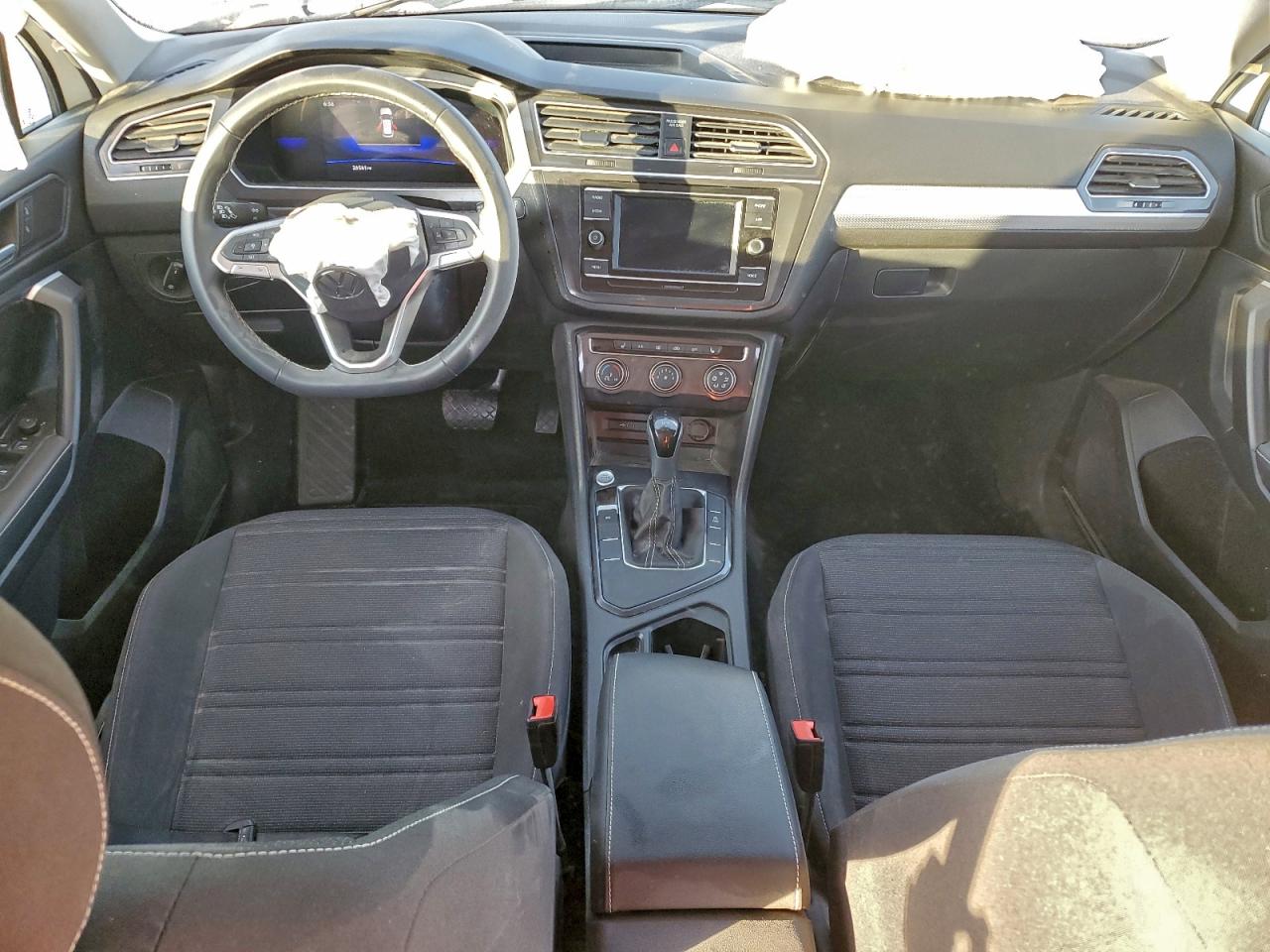 2024 VOLKSWAGEN TIGUAN S photo 8