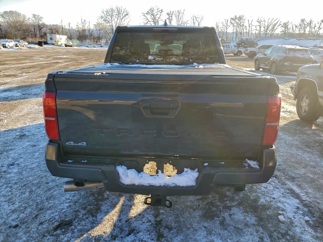 2025 TOYOTA TACOMA DOUBLE CAB photo 6