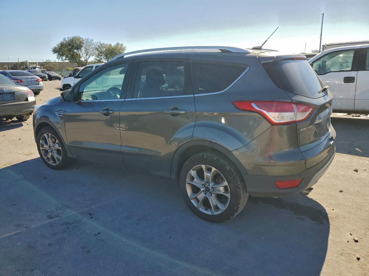 2015 FORD ESCAPE TITANIUM photo 2