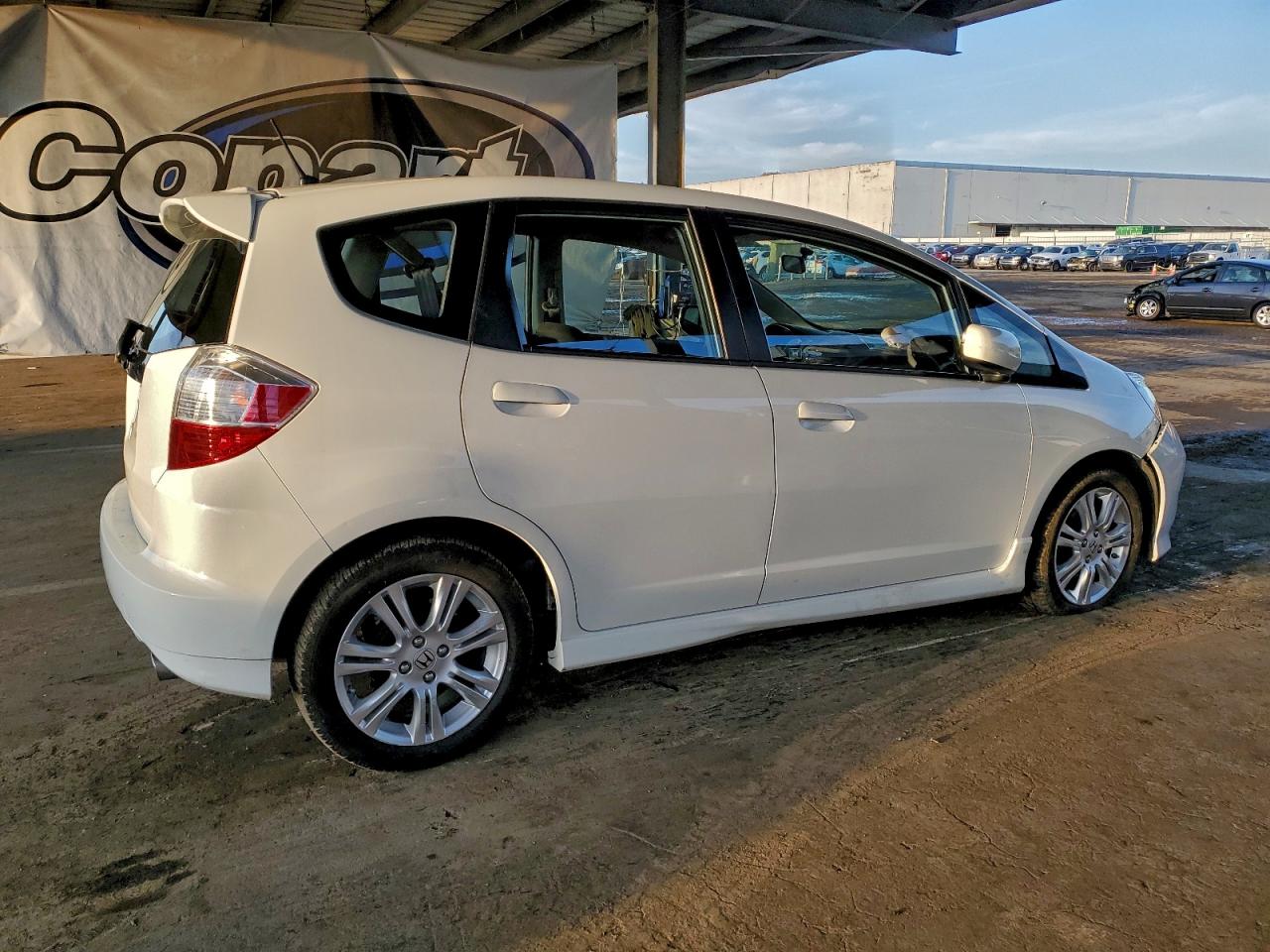 2011 HONDA FIT SPORT photo 3