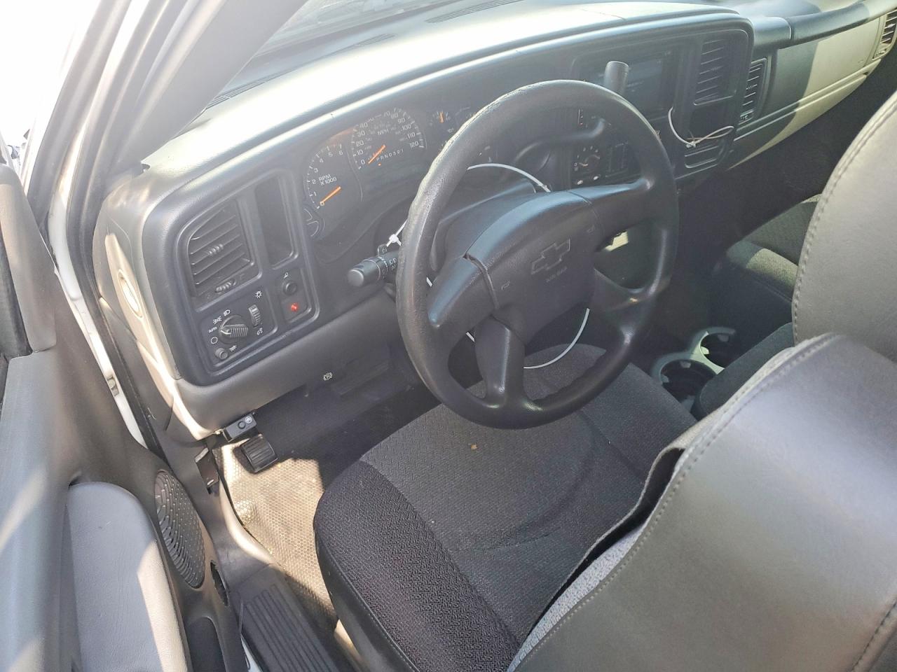 2006 CHEVROLET SILVERADO C1500 photo 8