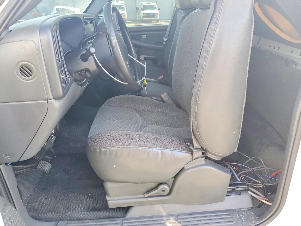 2006 CHEVROLET SILVERADO C1500 photo 7
