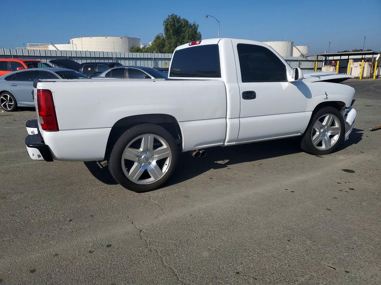 2006 CHEVROLET SILVERADO C1500 photo 3