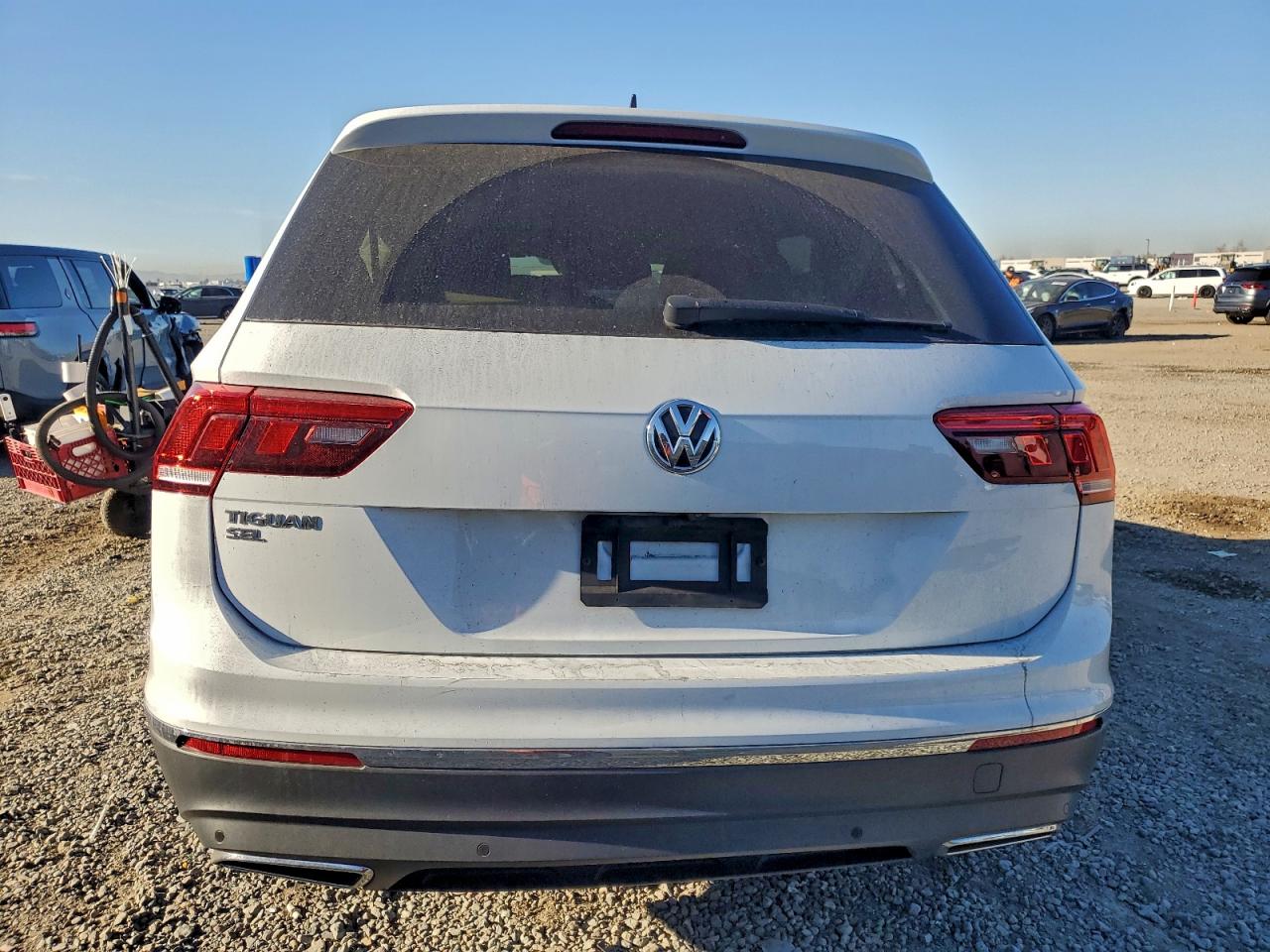 2021 VOLKSWAGEN TIGUAN SE photo 6
