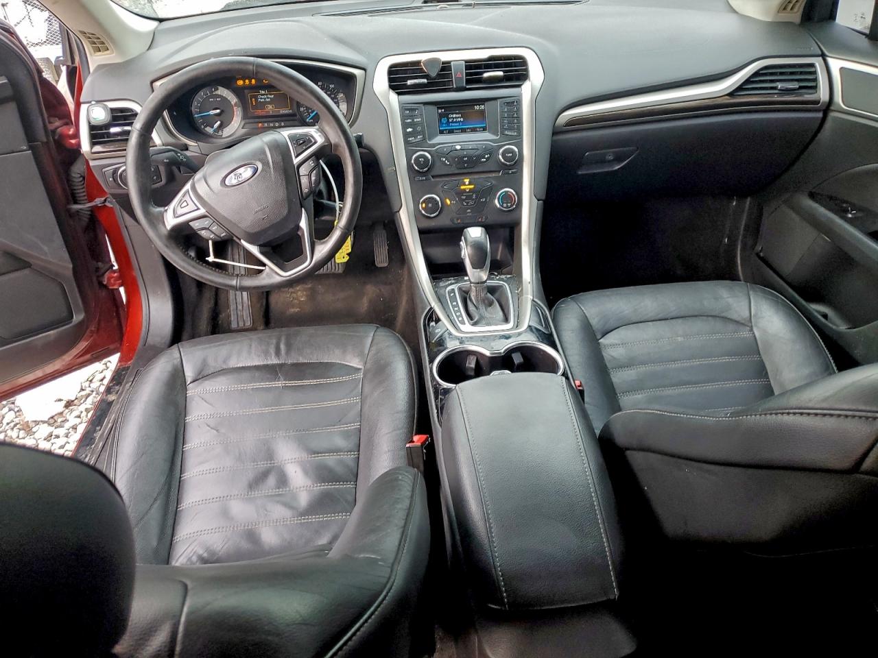 2014 FORD FUSION SE photo 8