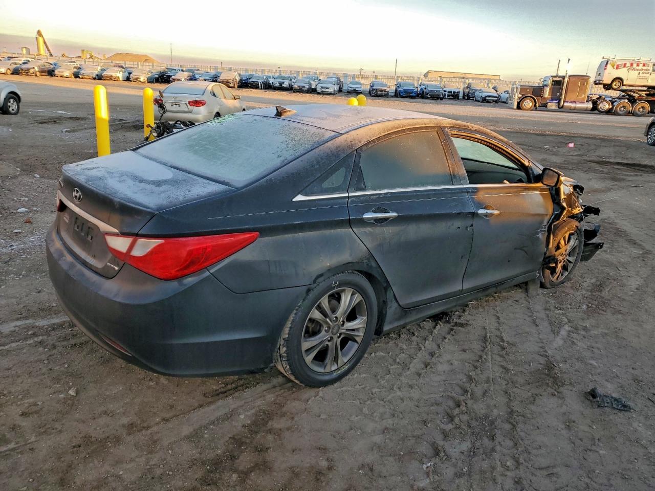 2012 HYUNDAI SONATA SE photo 3
