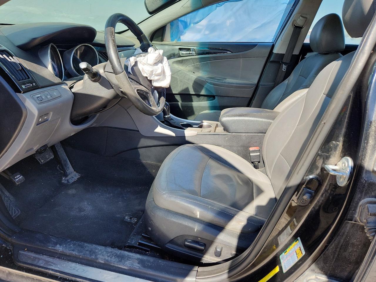 2012 HYUNDAI SONATA SE photo 7