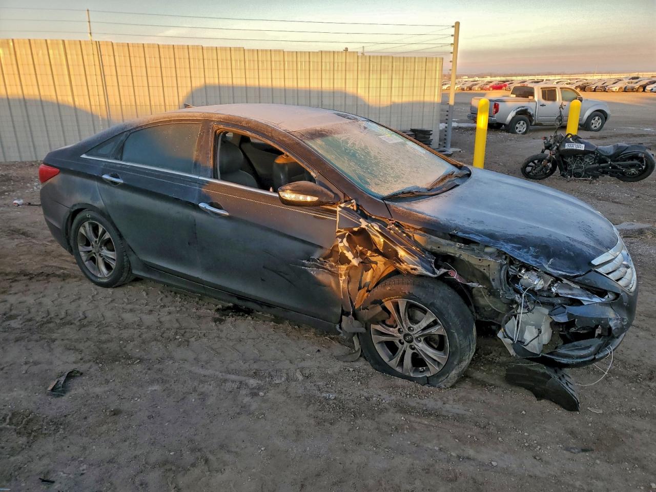 2012 HYUNDAI SONATA SE photo 4