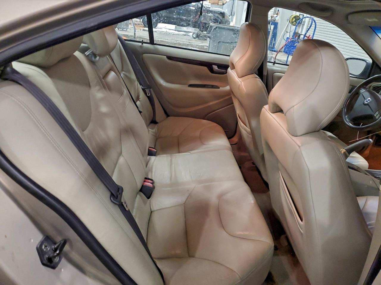 2003 VOLVO S60 photo 10