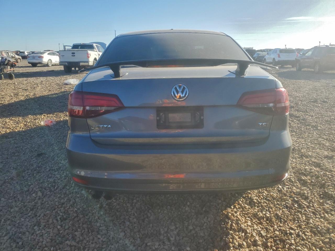 2018 VOLKSWAGEN JETTA S photo 6