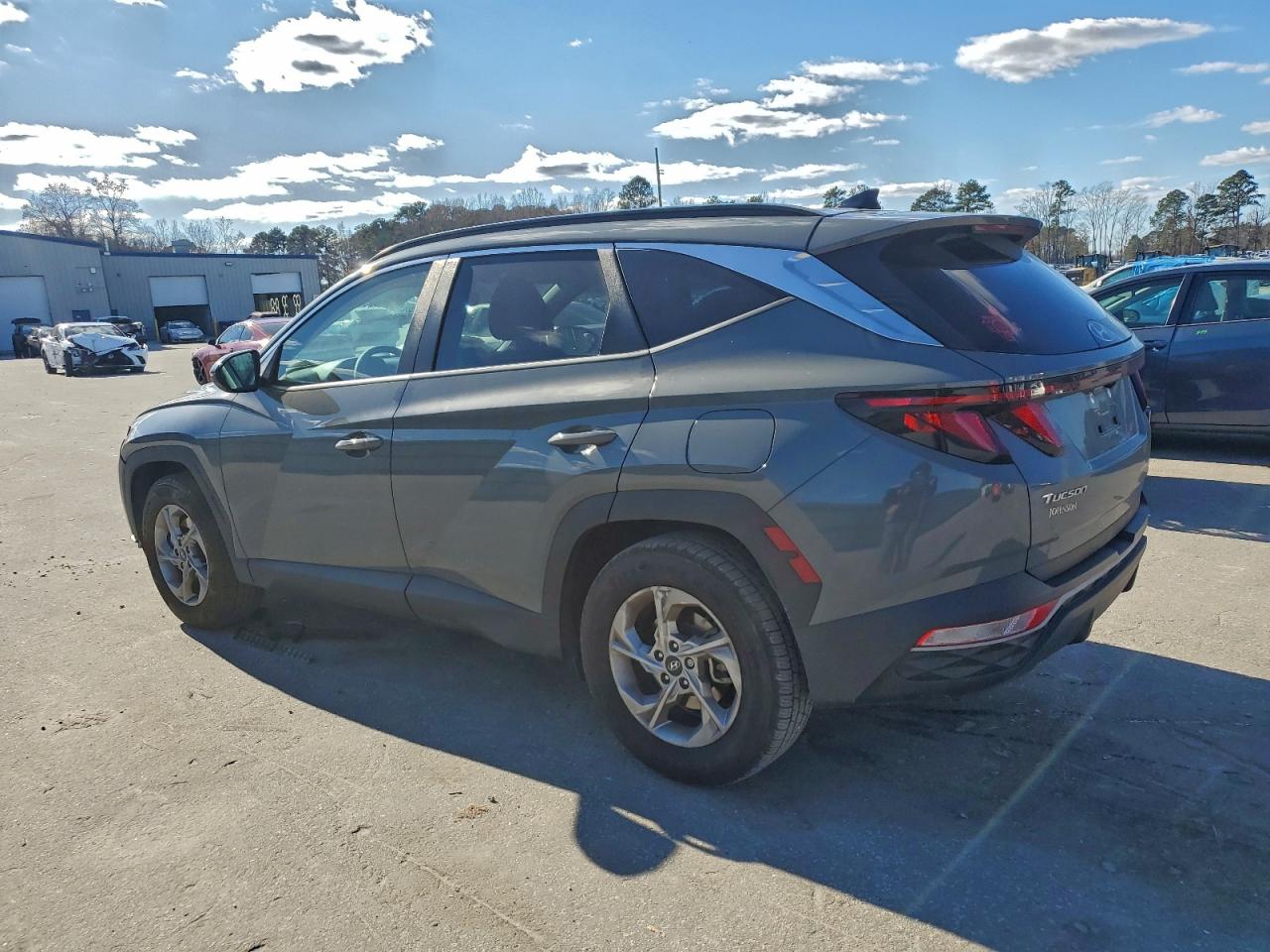2024 HYUNDAI TUCSON SEL photo 2