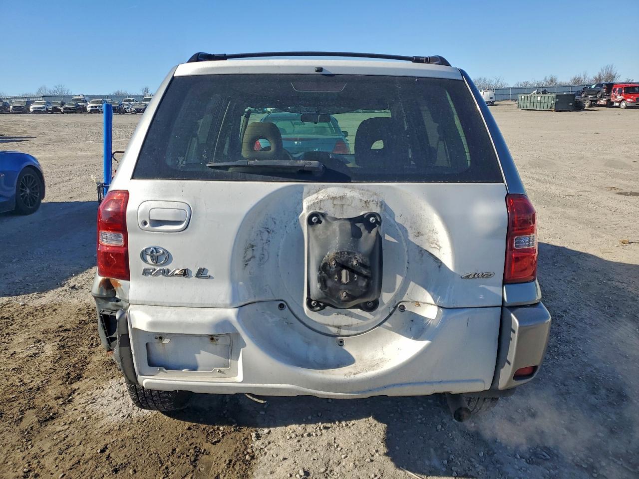 2004 TOYOTA RAV4 photo 6