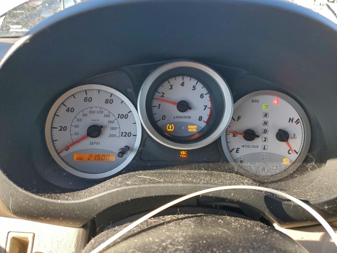 2004 TOYOTA RAV4 photo 9