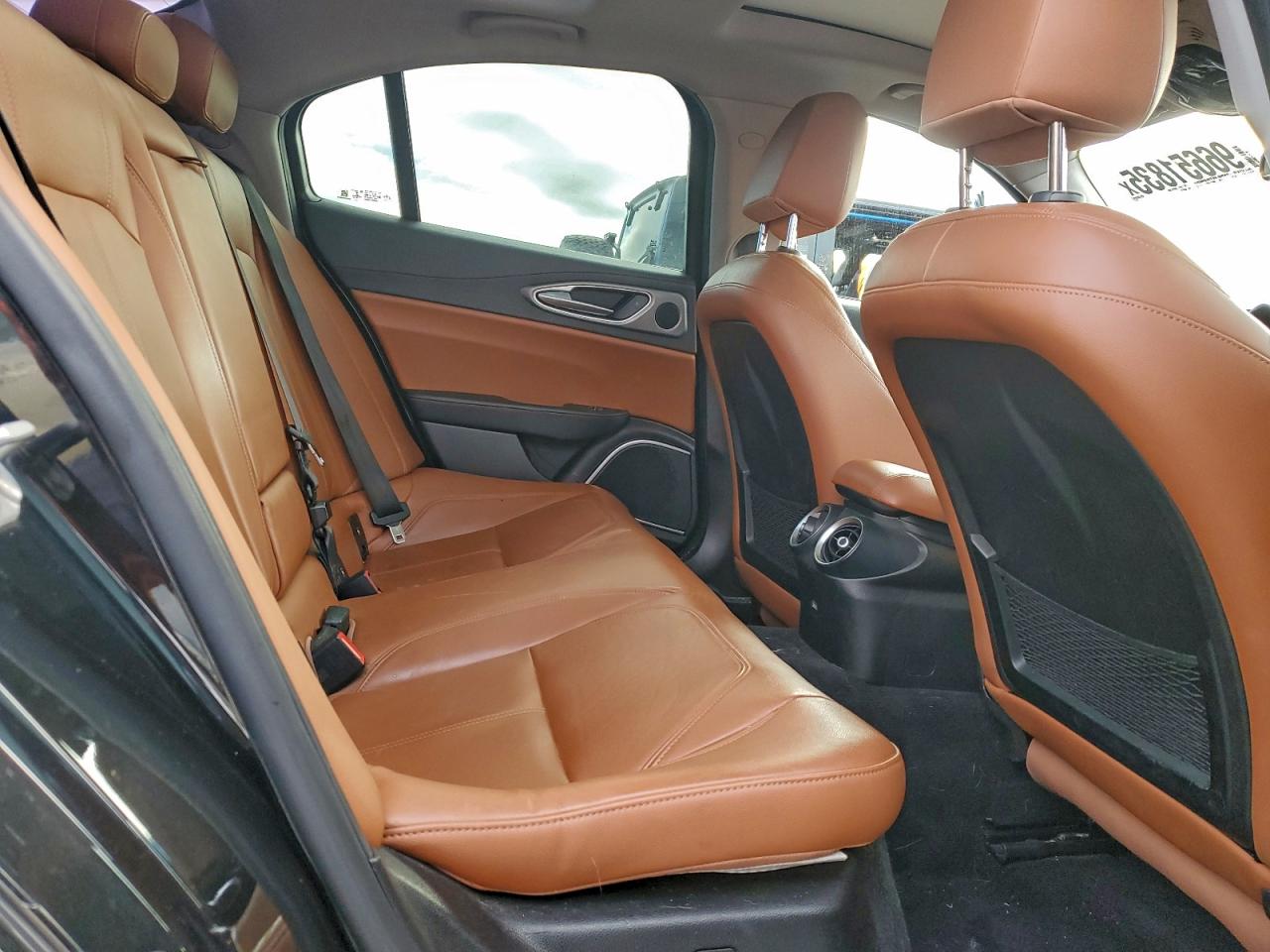 2017 ALFA ROMEO GIULIA Q4 photo 10