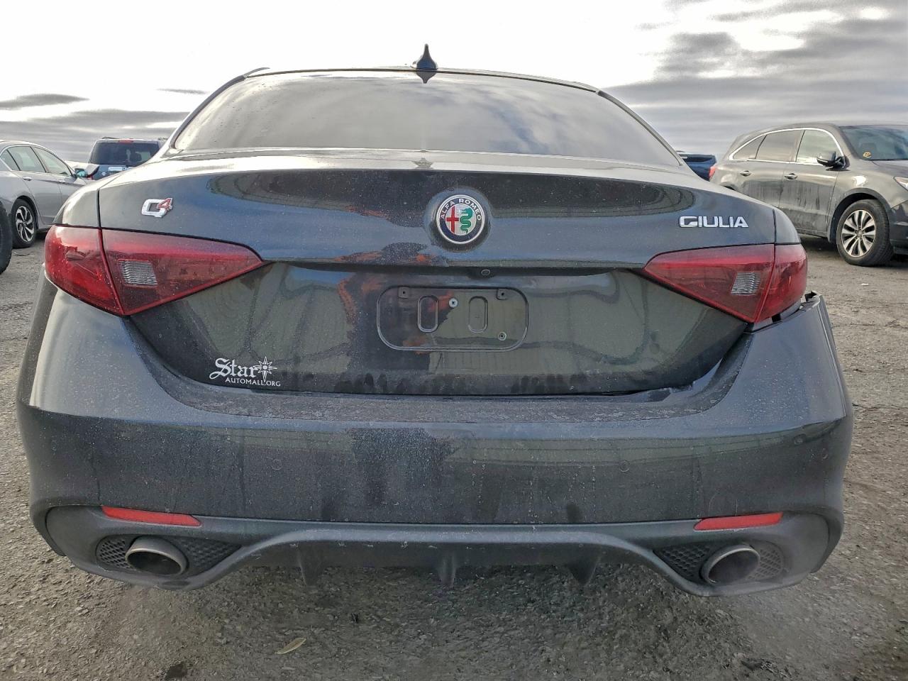 2017 ALFA ROMEO GIULIA Q4 photo 6