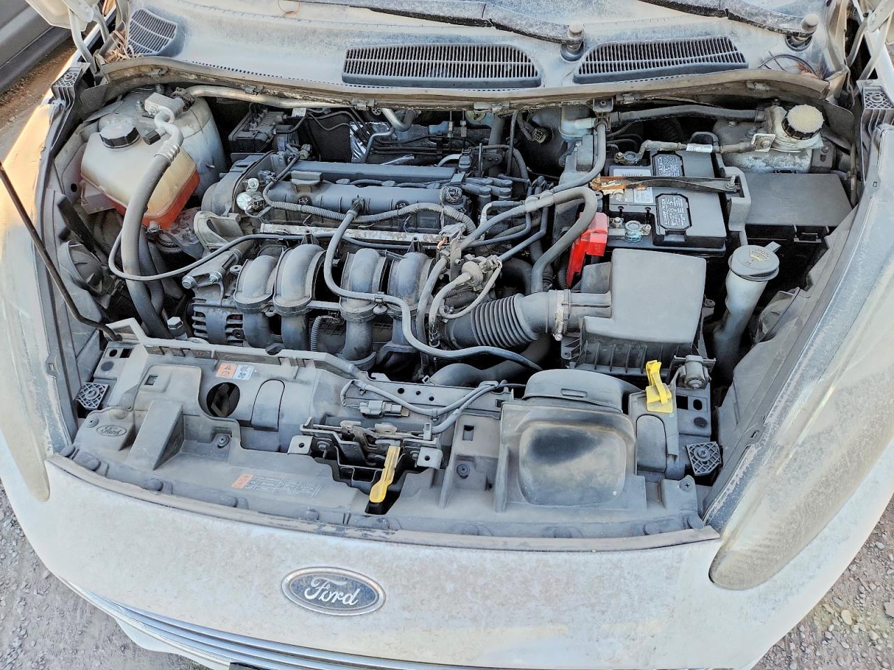 2015 FORD FIESTA S photo 12