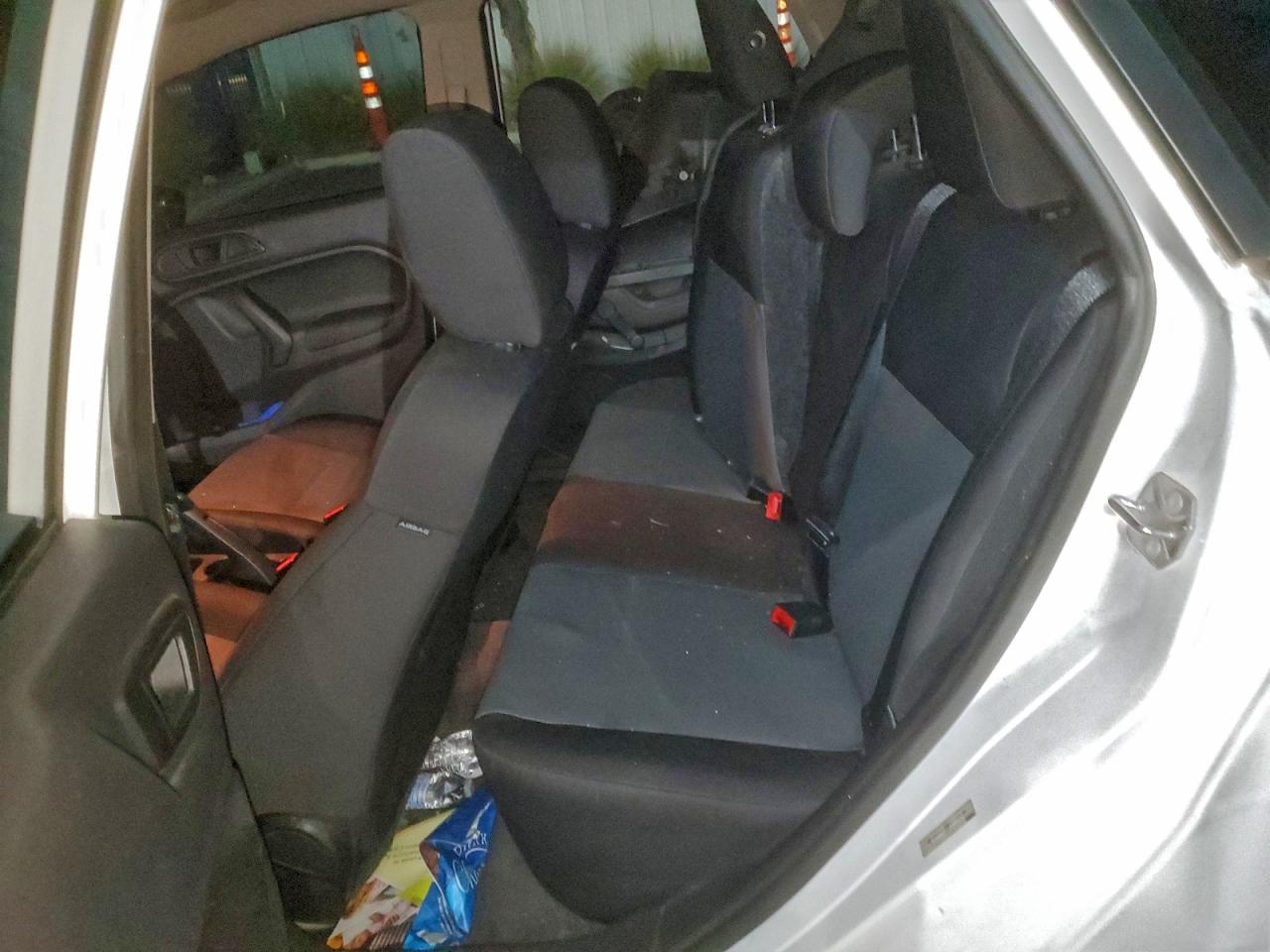 2015 FORD FIESTA S photo 10